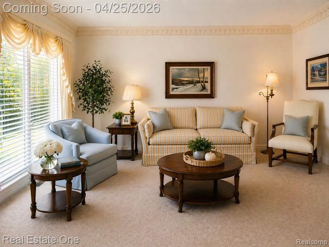 37917 Glengrove Drive, Farmington, MI 48331