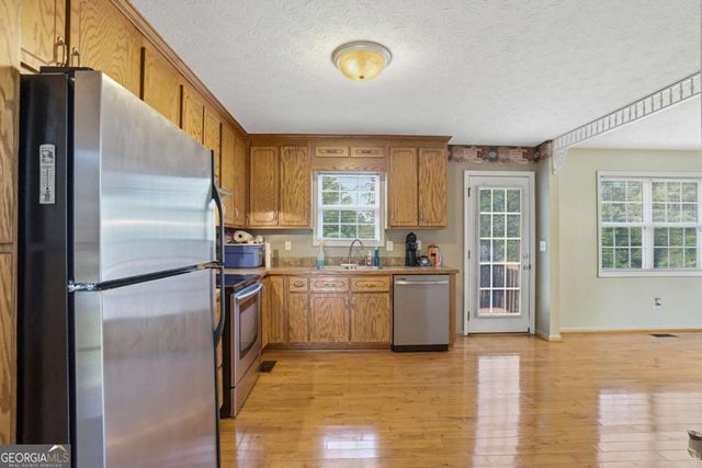 11 Farmstead Court, Adairsville, GA 30103