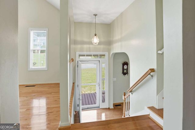 11 Farmstead Court, Adairsville, GA 30103