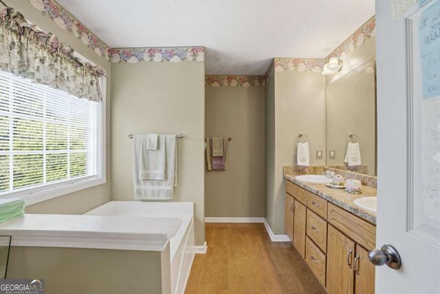 11 Farmstead Court, Adairsville, GA 30103