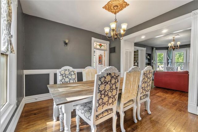 318 W Cedar Street, Olathe, KS 66061