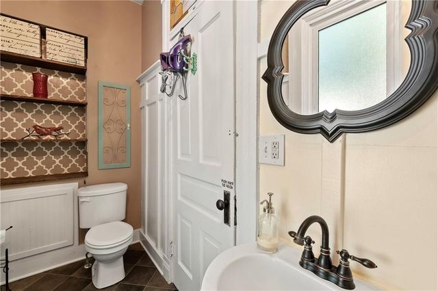 318 W Cedar Street, Olathe, KS 66061