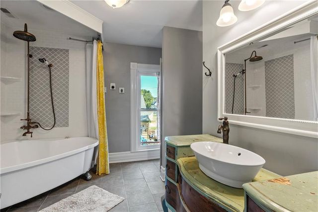 318 W Cedar Street, Olathe, KS 66061