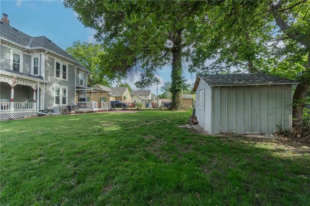 318 W Cedar Street, Olathe, KS 66061