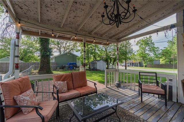 318 W Cedar Street, Olathe, KS 66061
