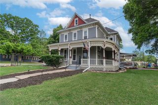 318 W Cedar Street, Olathe, KS 66061