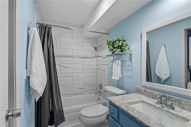 8337 Lowell Avenue 1, Overland Park, KS 66212