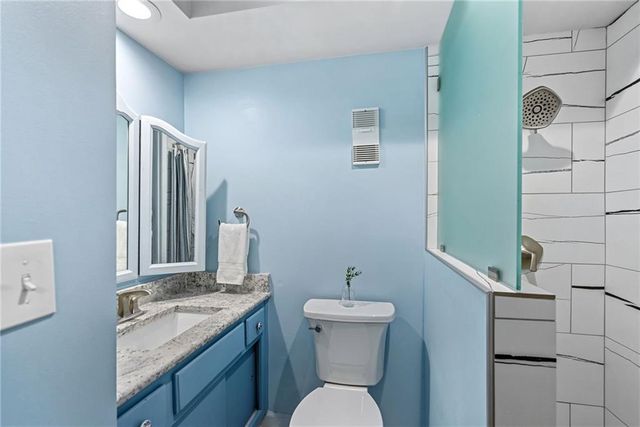 8337 Lowell Avenue 1, Overland Park, KS 66212