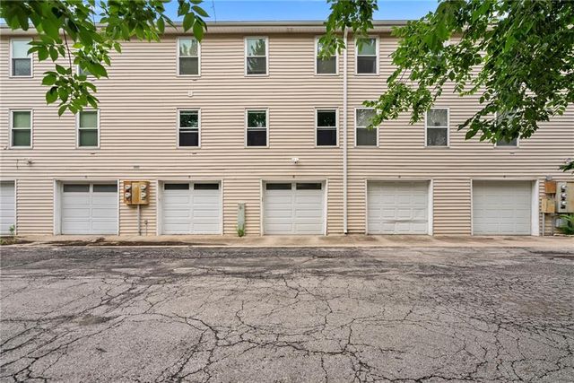 8337 Lowell Avenue 1, Overland Park, KS 66212