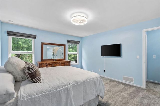 8337 Lowell Avenue 1, Overland Park, KS 66212