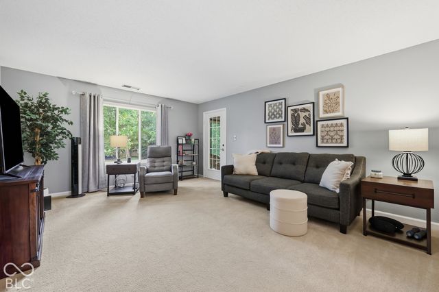 558 W Hunters Drive APT D, Carmel, IN 46032