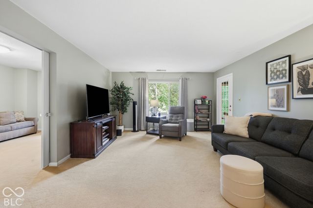558 W Hunters Drive APT D, Carmel, IN 46032