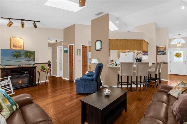 4576 EDEN WOODS CIRCLE, Orlando, FL 32810