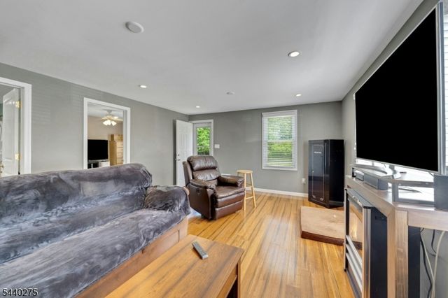 106 Steinmetz Rd, Hillsborough Twp., NJ 08844