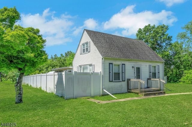 106 Steinmetz Rd, Hillsborough Twp., NJ 08844