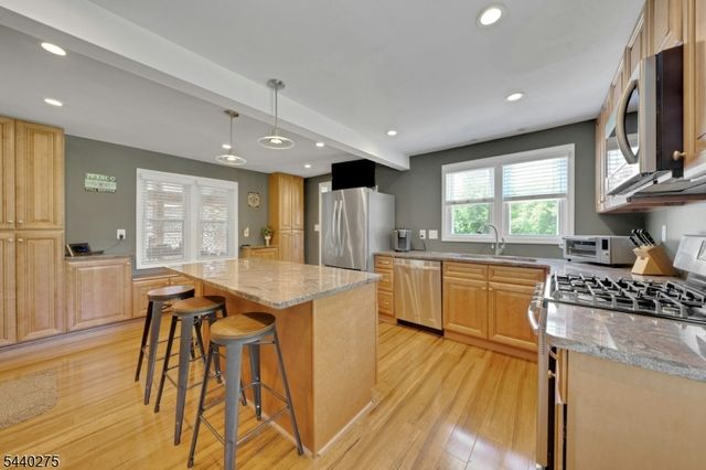 106 Steinmetz Rd, Hillsborough Twp., NJ 08844