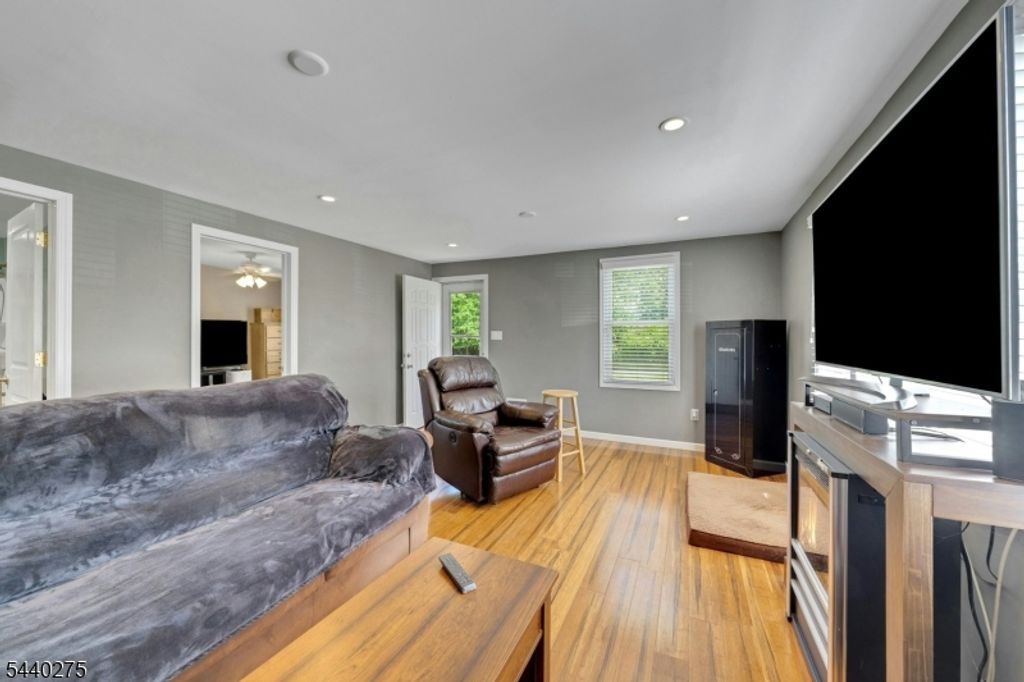 106 Steinmetz Rd, Hillsborough Twp., NJ 08844 — photo 3