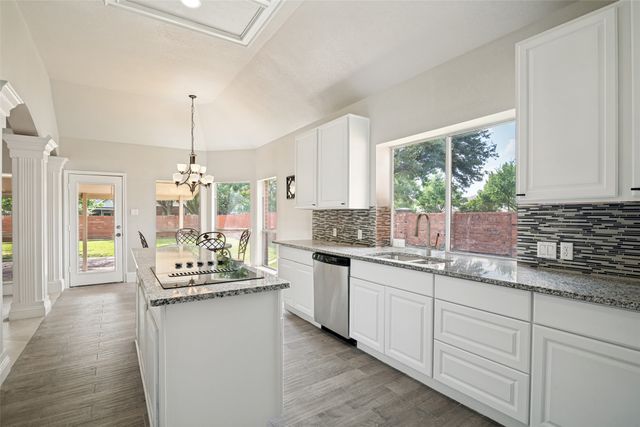 3631 Mackenzie Lane, Richardson, TX 75082