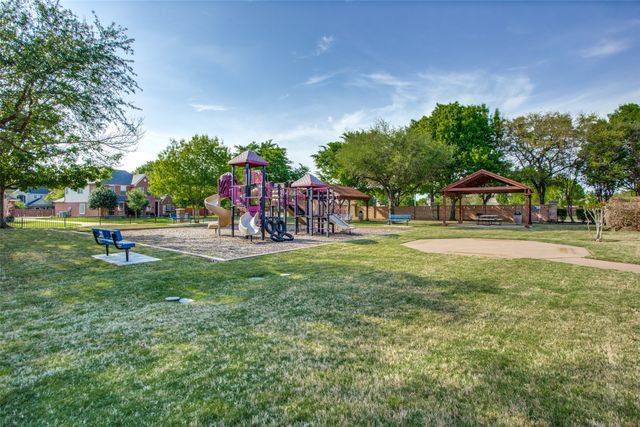 3631 Mackenzie Lane, Richardson, TX 75082