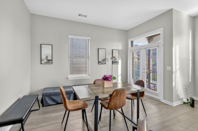 1700 Belcourt Ave Apt 301, Nashville, TN 37212