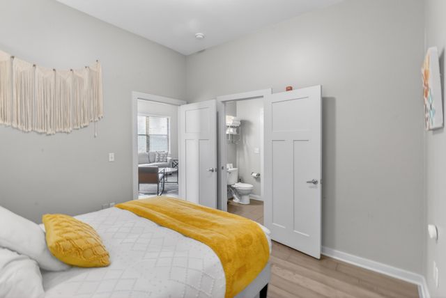 1700 Belcourt Ave Apt 301, Nashville, TN 37212