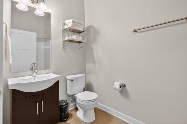 1700 Belcourt Ave Apt 301, Nashville, TN 37212