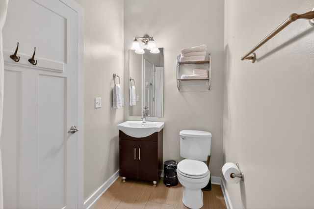 1700 Belcourt Ave Apt 301, Nashville, TN 37212