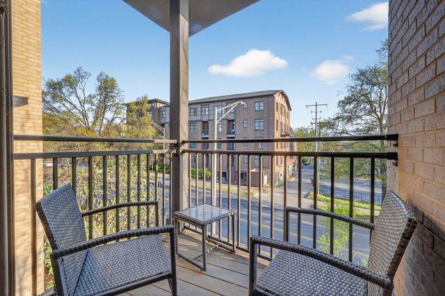 1700 Belcourt Ave Apt 301, Nashville, TN 37212