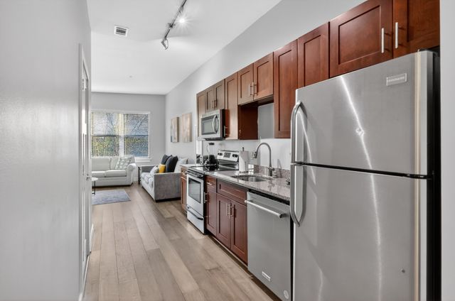 1700 Belcourt Ave Apt 301, Nashville, TN 37212