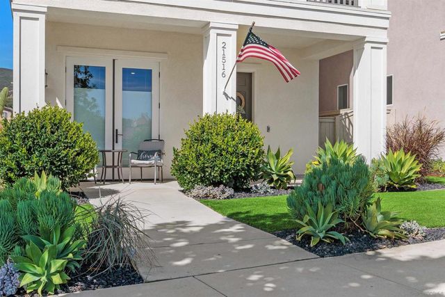 21516 Harmony Village Dr, Escondido, CA 92029