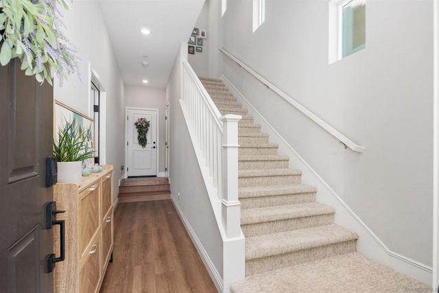 21516 Harmony Village Dr, Escondido, CA 92029