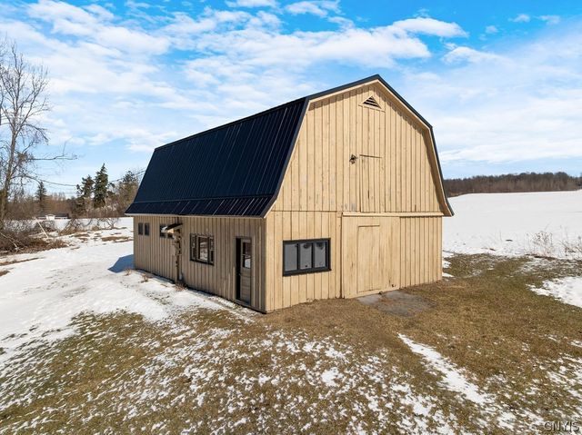 4366 Palmer Road, Pompey, NY 13104