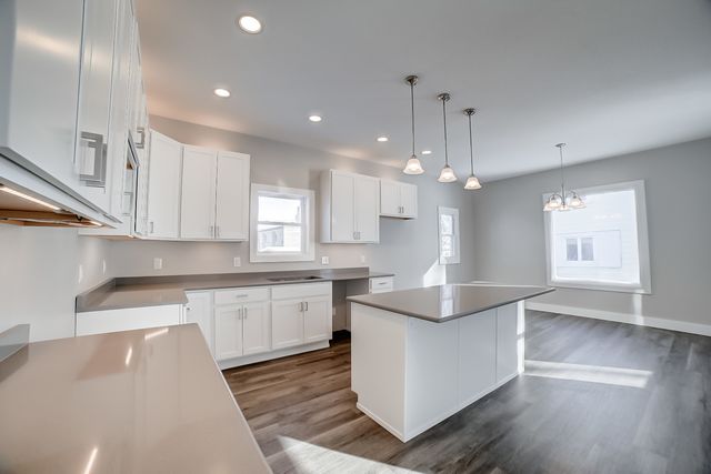 112 E Mulberry Street, Watseka, IL 60970