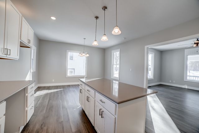 112 E Mulberry Street, Watseka, IL 60970