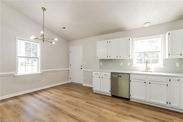 3350 Rosemont Avenue, Winston-salem, NC 27127