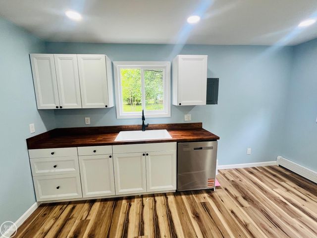 7295 N Elmwood Road, Worth Twp, MI 48450