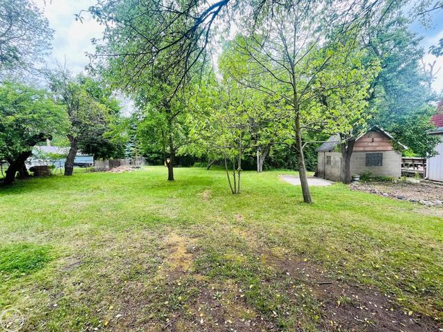7295 N Elmwood Road, Worth Twp, MI 48450