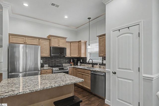 464 Timberwood Drive, Woodruff, SC 29388