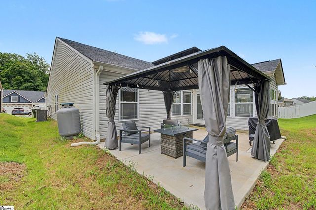 464 Timberwood Drive, Woodruff, SC 29388