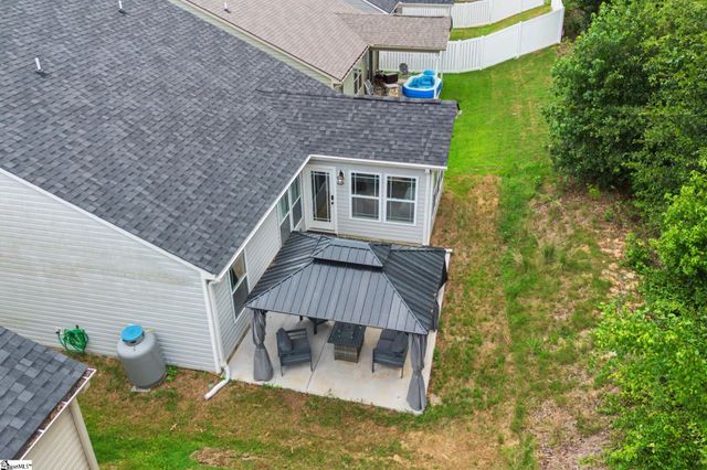 464 Timberwood Drive, Woodruff, SC 29388