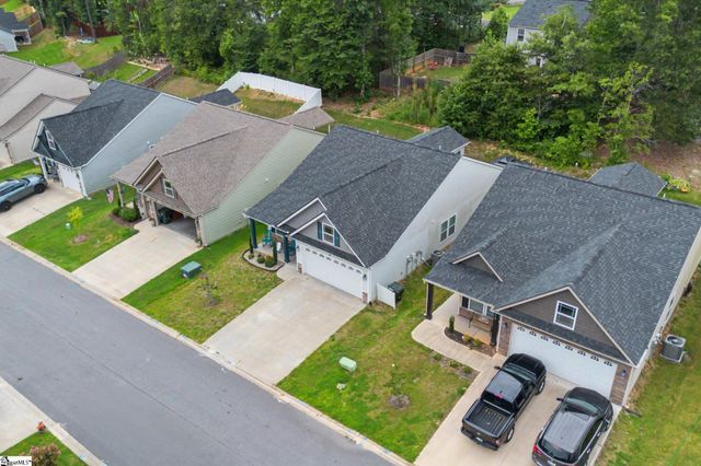 464 Timberwood Drive, Woodruff, SC 29388