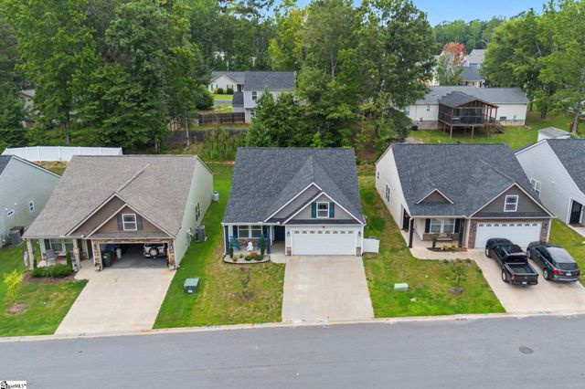 464 Timberwood Drive, Woodruff, SC 29388