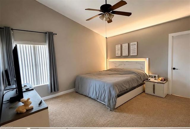 113 Bristol LN C7, Naples, FL 34112
