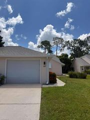 113 Bristol LN C7, Naples, FL 34112