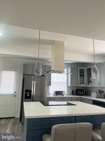 5214 BLAINE ST NE, Washington, DC 20019