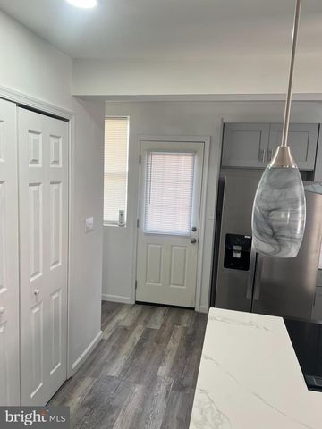 5214 BLAINE ST NE, Washington, DC 20019