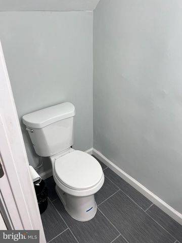 5214 BLAINE ST NE, Washington, DC 20019