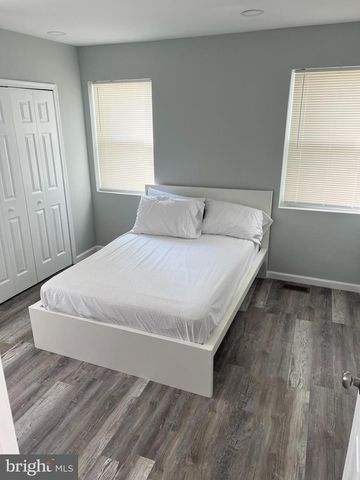 5214 BLAINE ST NE, Washington, DC 20019