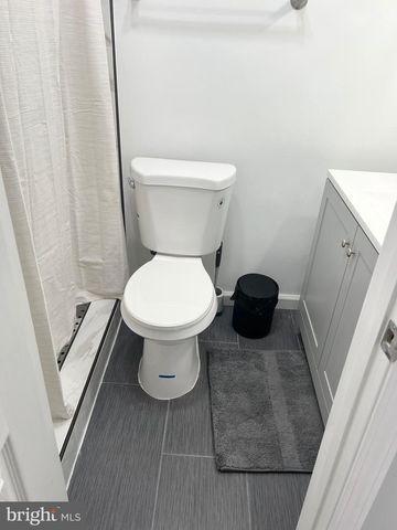 5214 BLAINE ST NE, Washington, DC 20019