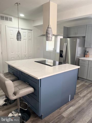 5214 BLAINE ST NE, Washington, DC 20019